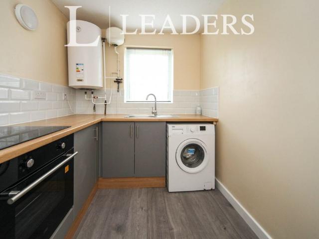 House for rent in Spring Park, Luton