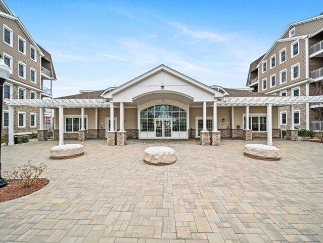 Condo for sale in Edgeworth, Malden