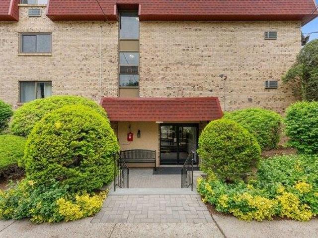 Condo for sale in Melrose, Massachusetts
