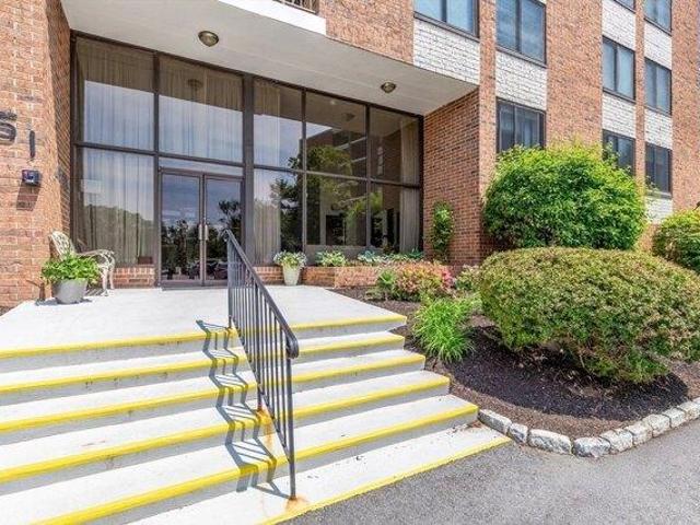 Condo for sale in Melrose Condo for sale in Melrose