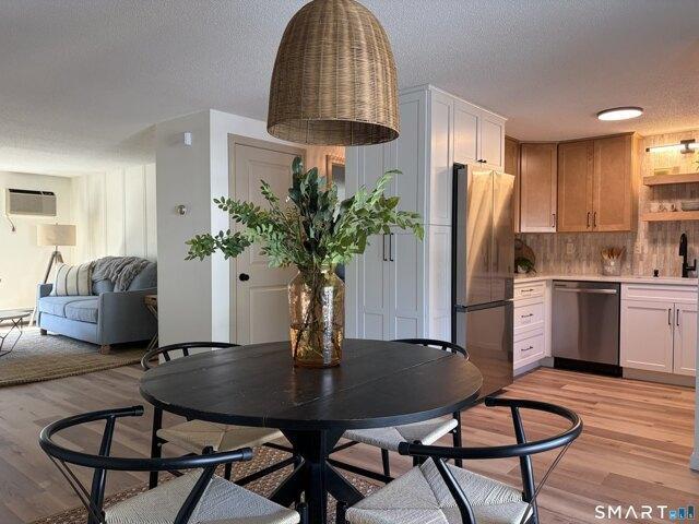 Condo for sale in Meriden, Connecticut