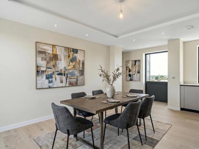 House for sale in London Borough of Ealing, Greater London