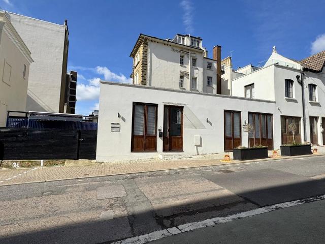 House for sale in Brunswick