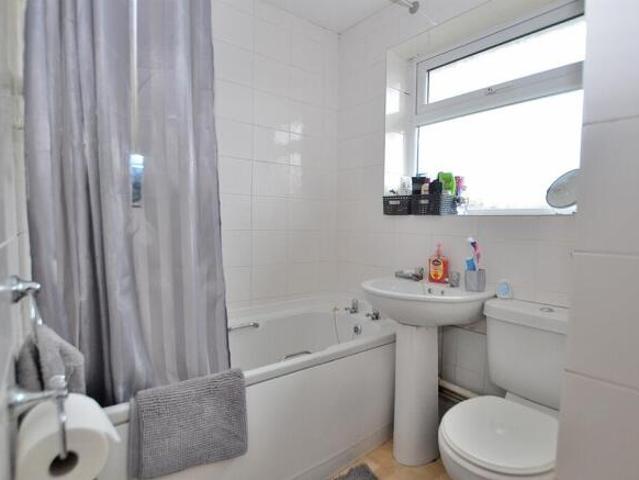 Townhouse for rent in Pendeford, West Midlands