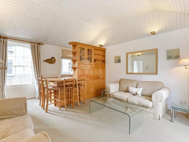 House for rent in Kensington, Greater London