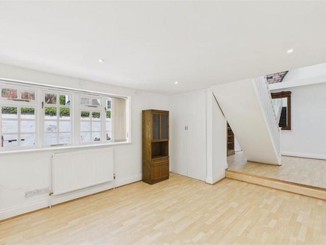 Apartment for rent in Newbottle, Tyne And Wear