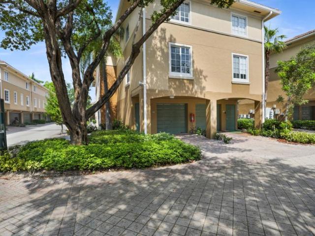 Townhouse for sale in Miami