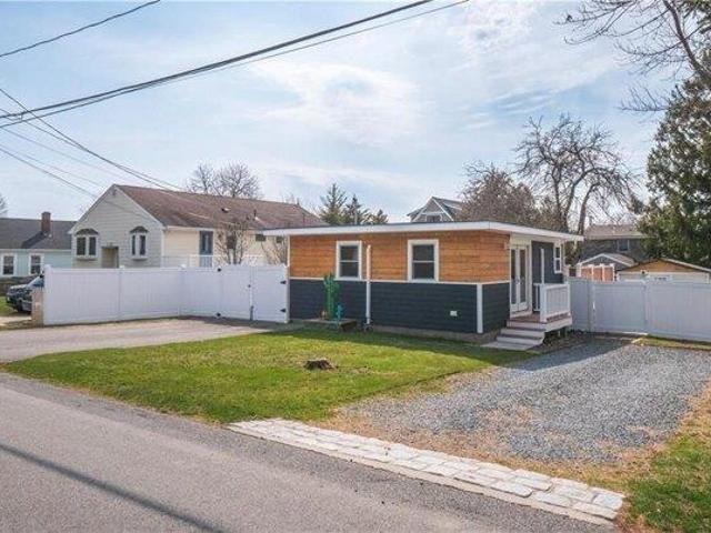 House for sale in Middletown, Rhode Island