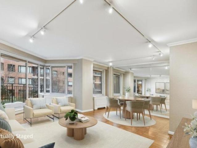 Apartment for sale in Arverne, New York