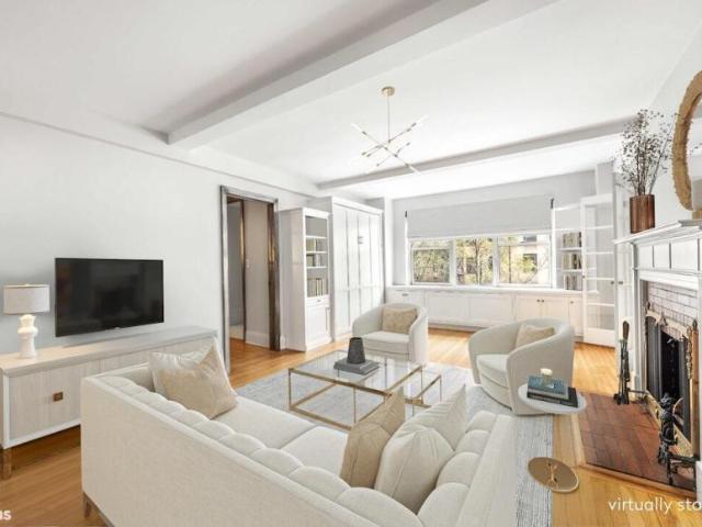 Apartment for sale in Arverne, New York