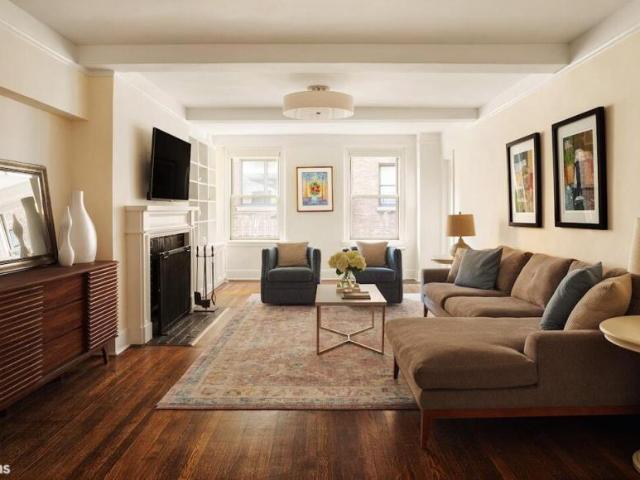 Apartment for sale in Arverne, New York