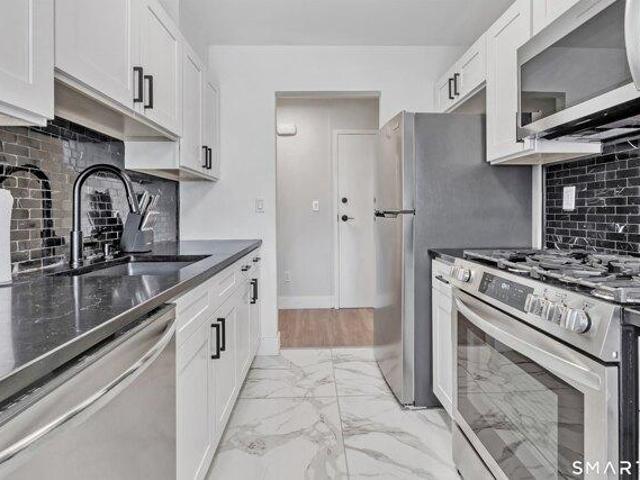 Condo for sale in Milford, Connecticut
