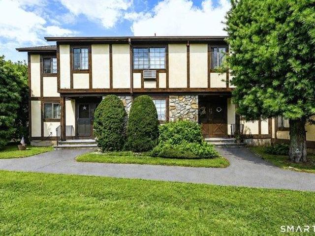 Condo for sale in Milford, South Central Connecticut Planning Region