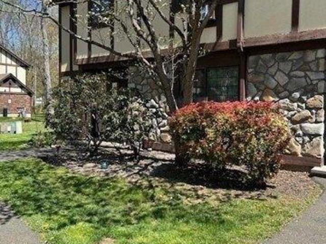 Condo for sale in Milford, Connecticut