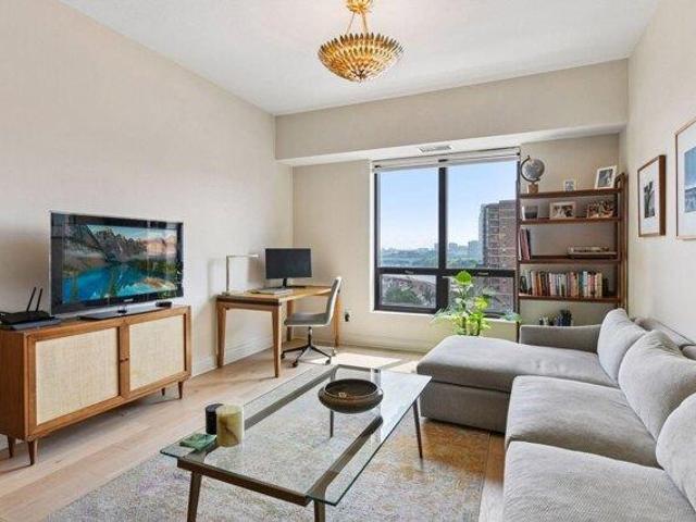 Condo for sale in Hennepin, Minnesota