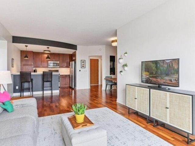 Condo for sale in Hennepin, Minnesota