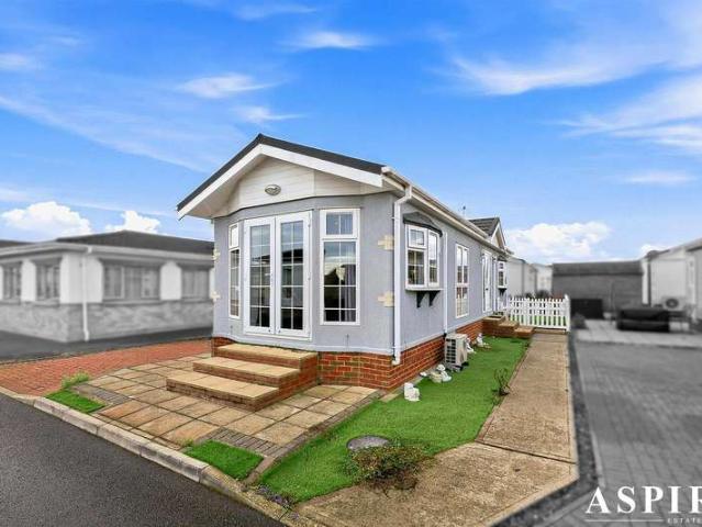 House for sale in Newlands, Essex