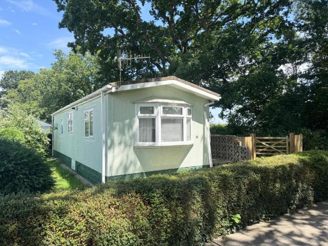 Park Home for sale in Hythe and Dibden, Ashurst Bridge