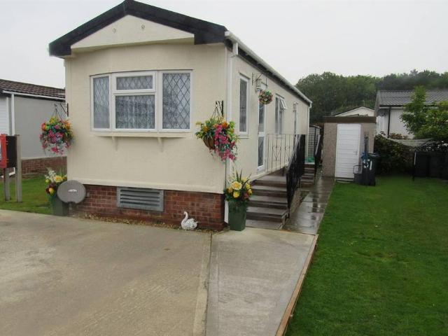 Park Home for sale in Broad Oak, The Bridge