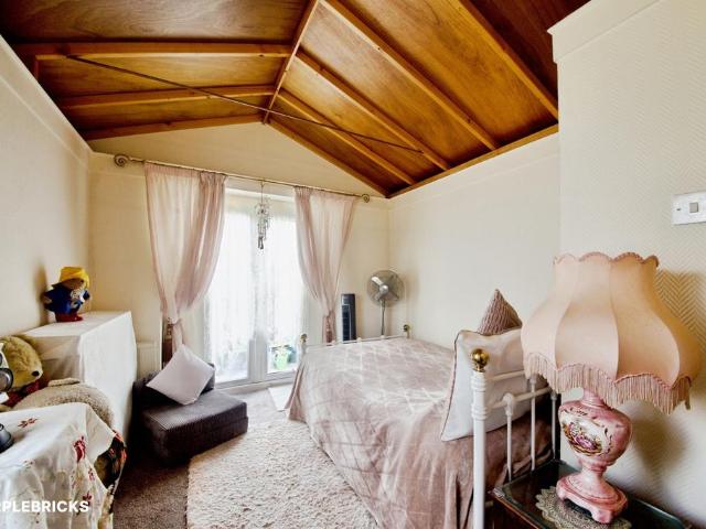 Park Home for sale in Harold Hill, Greater London
