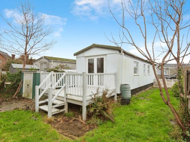 Park Home for sale in Lower Stondon, Bedfordshire