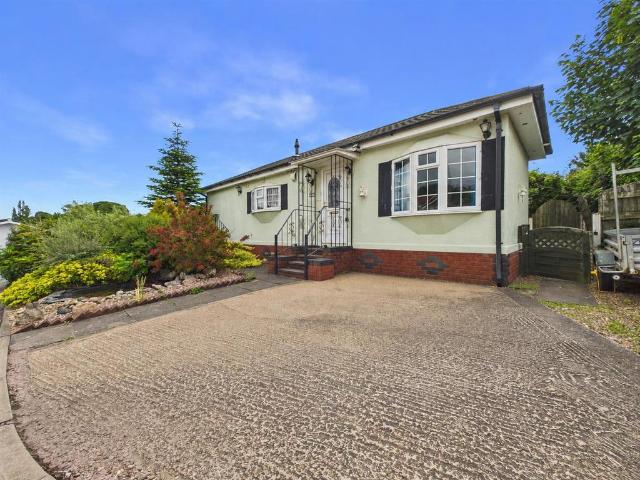 Park Home for sale in Armitage with Handsacre, Boley Park