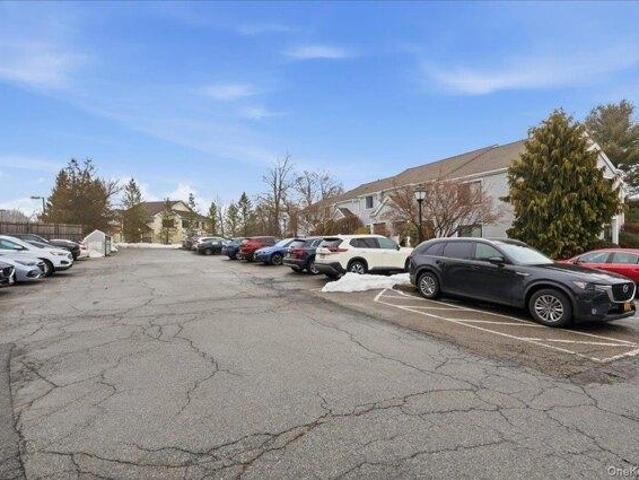 Condo for sale in Cortlandt Manor, New York
