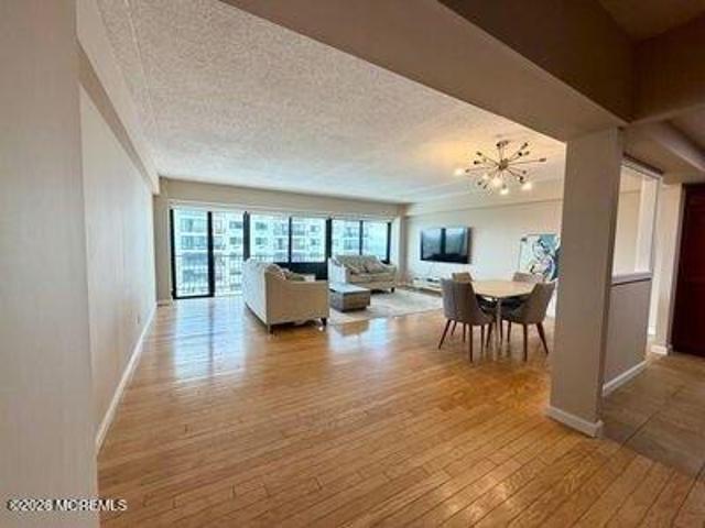 Condo for sale in Monmouth, New Jersey