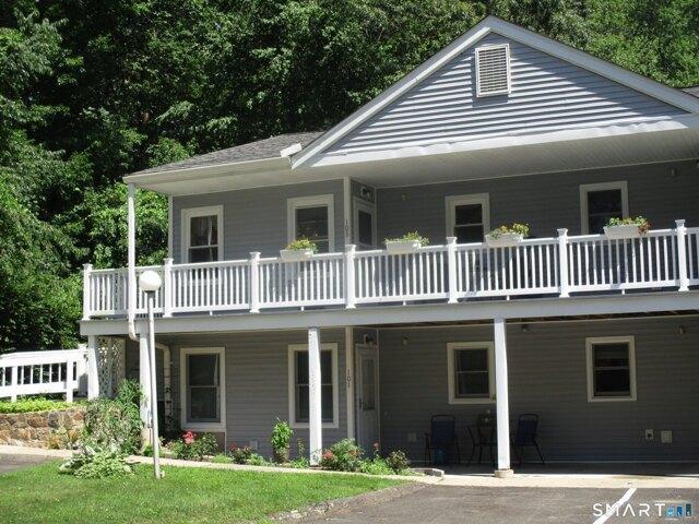 Condo for sale in Monroe, Connecticut