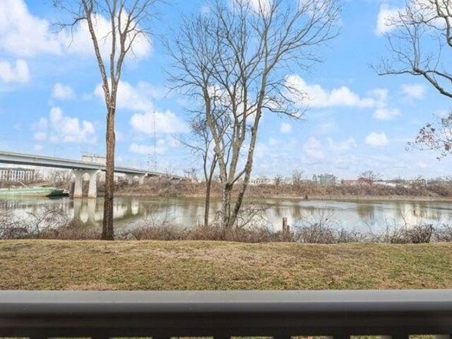 Condo for sale in Nashville, Tennessee