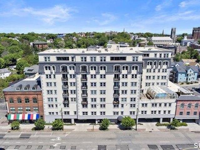 Condo for sale in New London, Connecticut