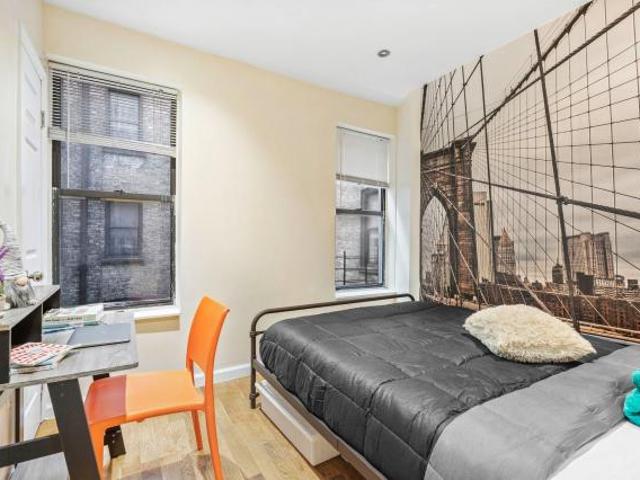 Room for rent in Arverne, New York