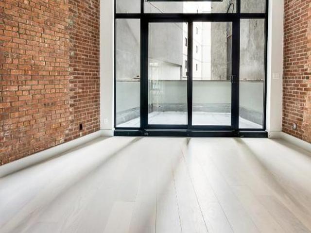 Townhouse for rent in New York