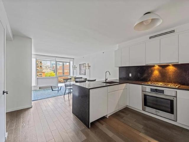 Condo for sale in Arverne, New York