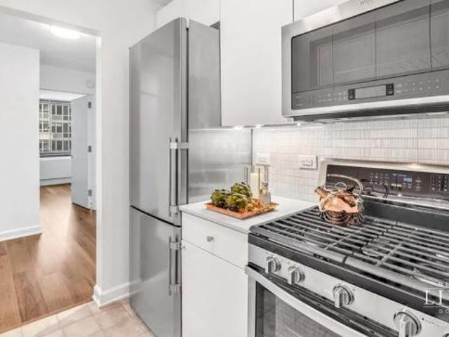 Apartment for rent in Arverne, New York