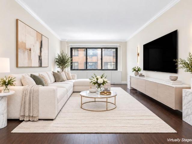 Apartment for sale in Manhattan Community Board 5, New York