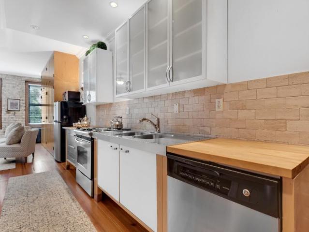 Townhouse for rent in New York