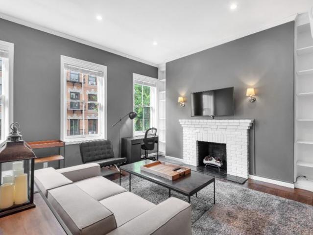 Townhouse for rent in New York