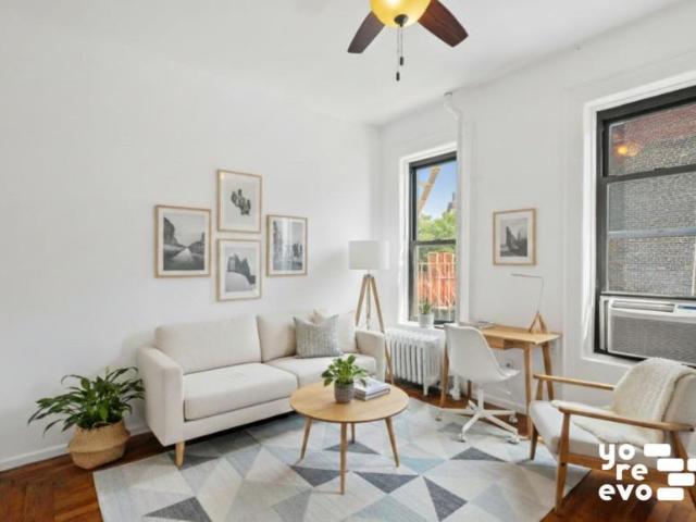 Apartment for sale in Arverne, New York