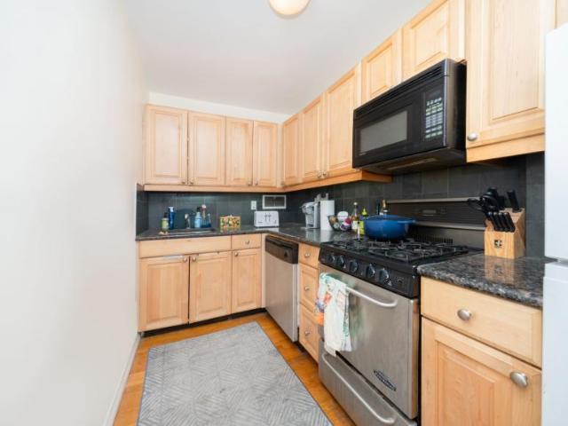 Condo for sale in Arverne, New York
