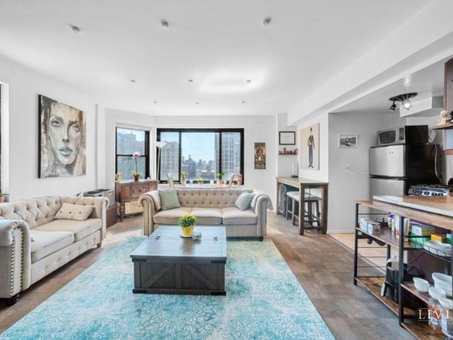 Apartment for sale in Arverne, New York