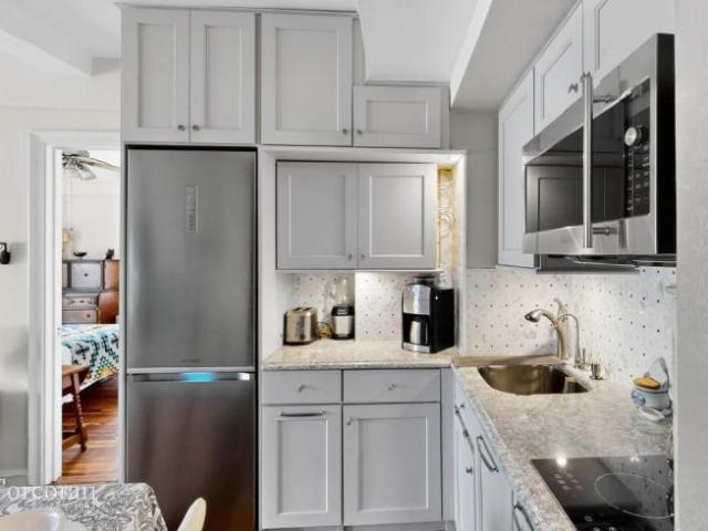 Apartment for sale in Arverne, New York