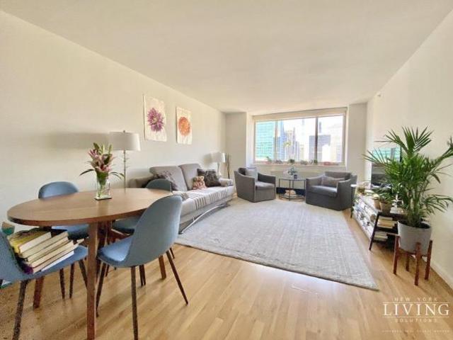Apartment for rent in Arverne, New York
