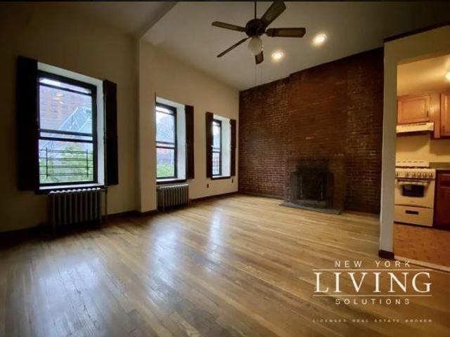 Condo for rent in Arverne, New York