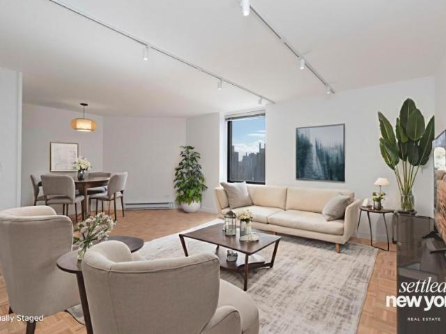 Condo for sale in Arverne, New York