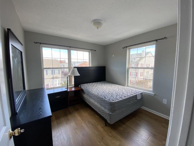 Townhouse for rent in Newark Townhouse for rent in Newark