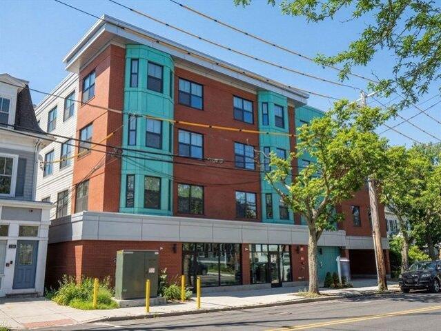 Condo for sale in Auburndale, Massachusetts