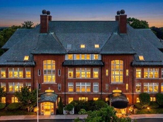 Condo for sale in Auburndale, Massachusetts