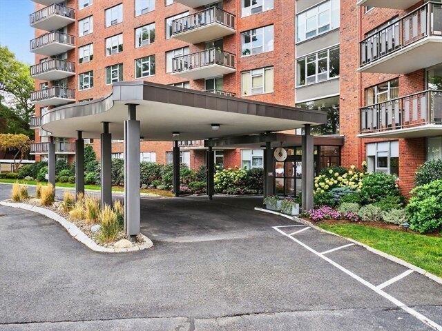 Condo for sale in Auburndale, Massachusetts