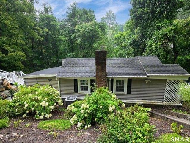 House for sale in Newtown, Western Connecticut Planning Region